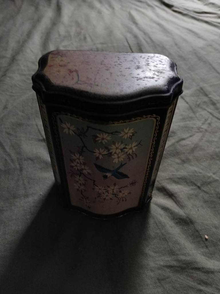 Vintage Midland Counties Dairy Tea Tin – Fair Condition