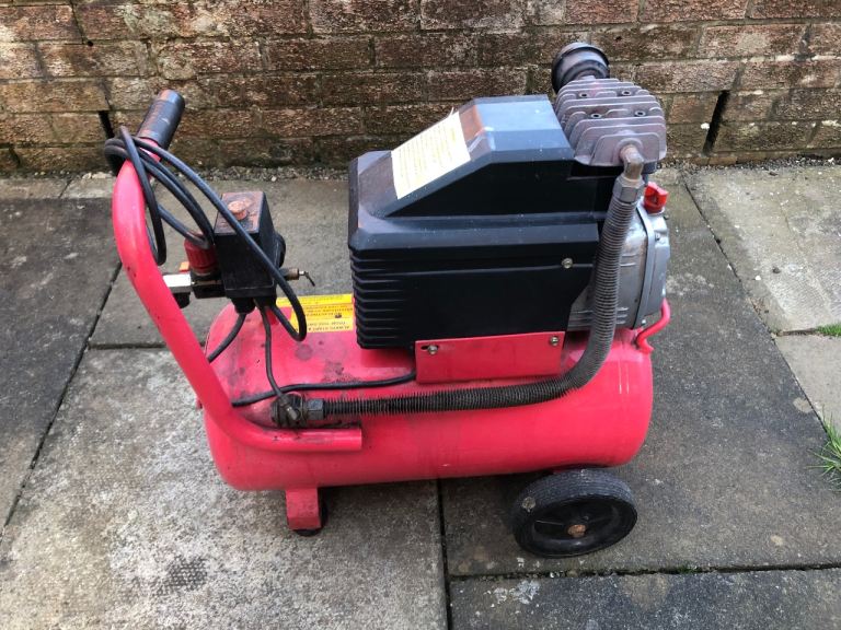  2 HP Compressor good working order, auto shut off, would suit DIY or small garage