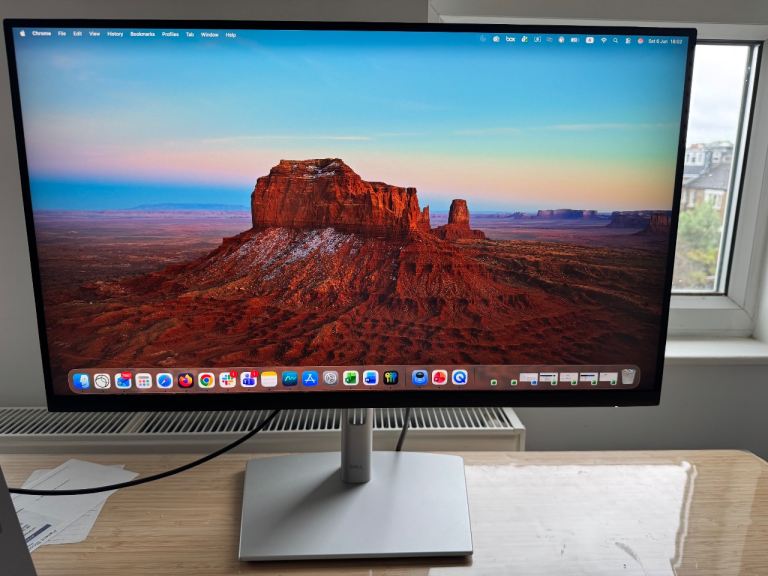 Dell 27 4K USB-C Hub Monitor - P2723QE with HDMI Display Port IPS