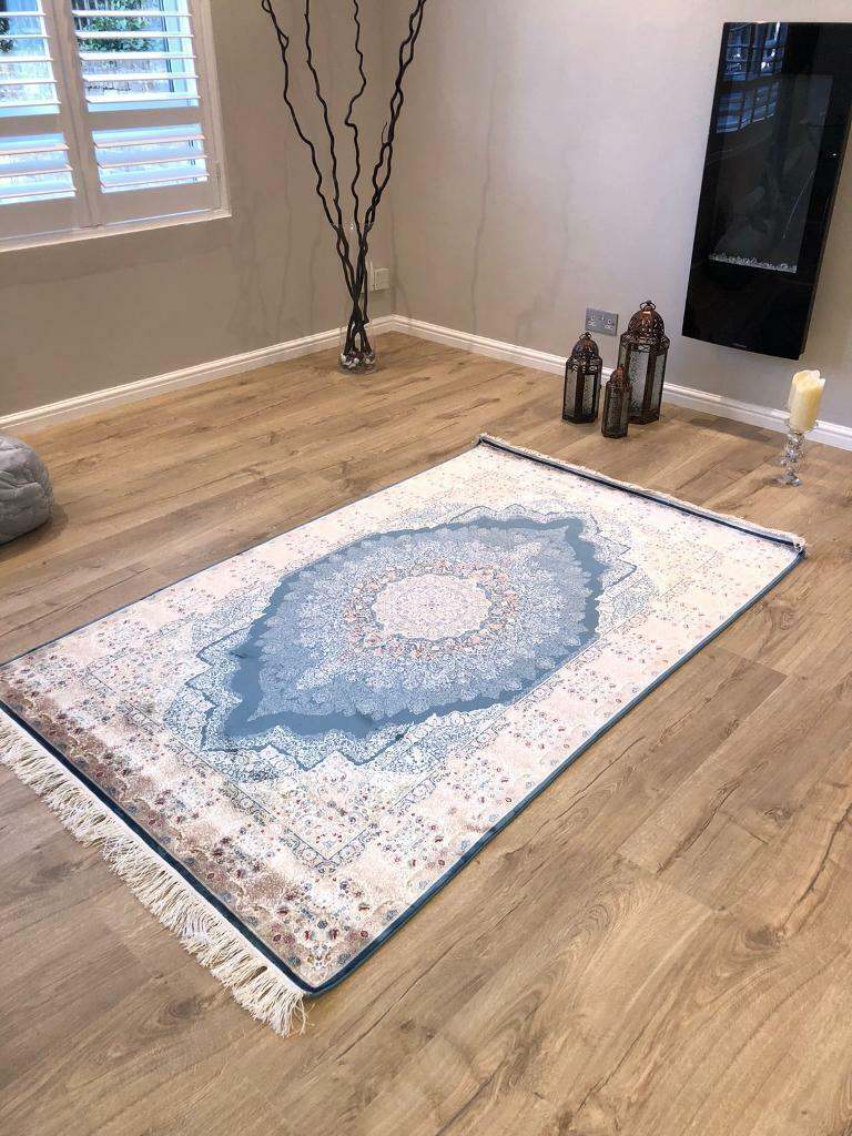 Silk rug 