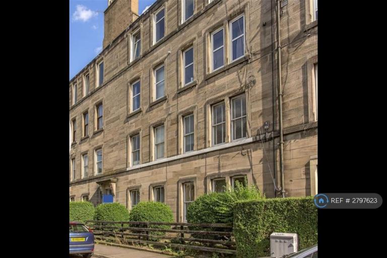 2 bedroom flat in Murieston Terrace, Edinburgh, EH11 (2 bed) (#2797623)