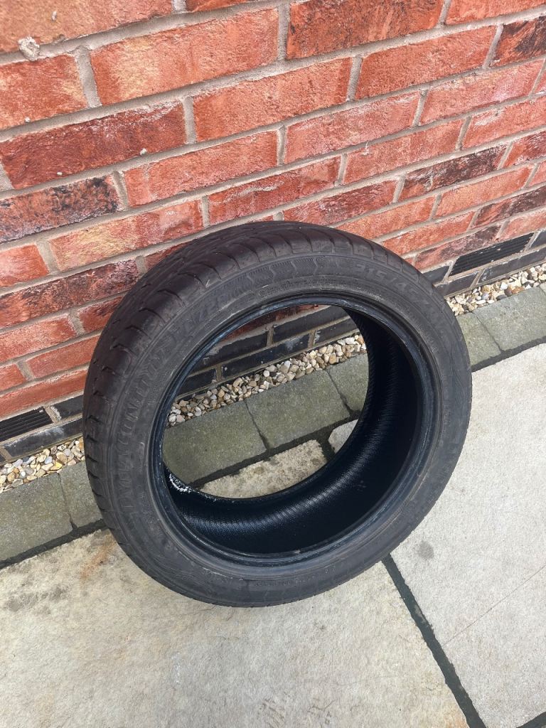 Evergreen dyna control 215 45 R16 tyre