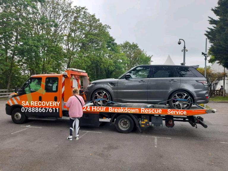 CHEAP CAR BREAKDOWN RECOVERY BACONSFIELD SERVICE.M40 MOTORWAY TOWTRUCK