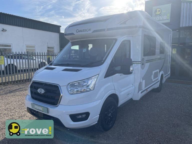Chausson titanium 640 4 Berth 4 belt End Washroom Automatic 3500kg motorhome