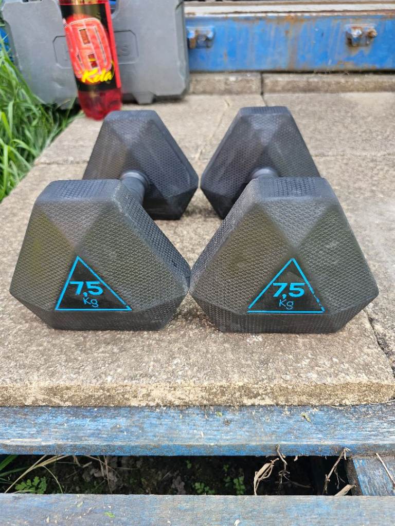 Pair of 7.5kg Dumbbells – Black, Good Condition