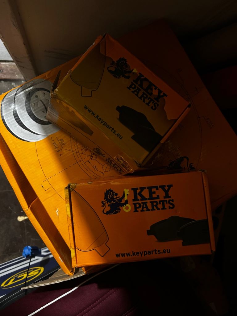 bmw 320 pads and discs