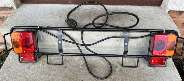 Tail Light Board Plate for Car's towbar-mounted Cycle Carrier 7 pin