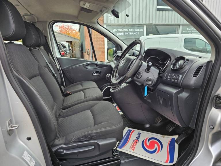 2017 Vauxhall Vivaro 2900 1.6CDTI BiTurbo 125PS Sportive H1 D/Cab PANEL VAN DIESEL Manual