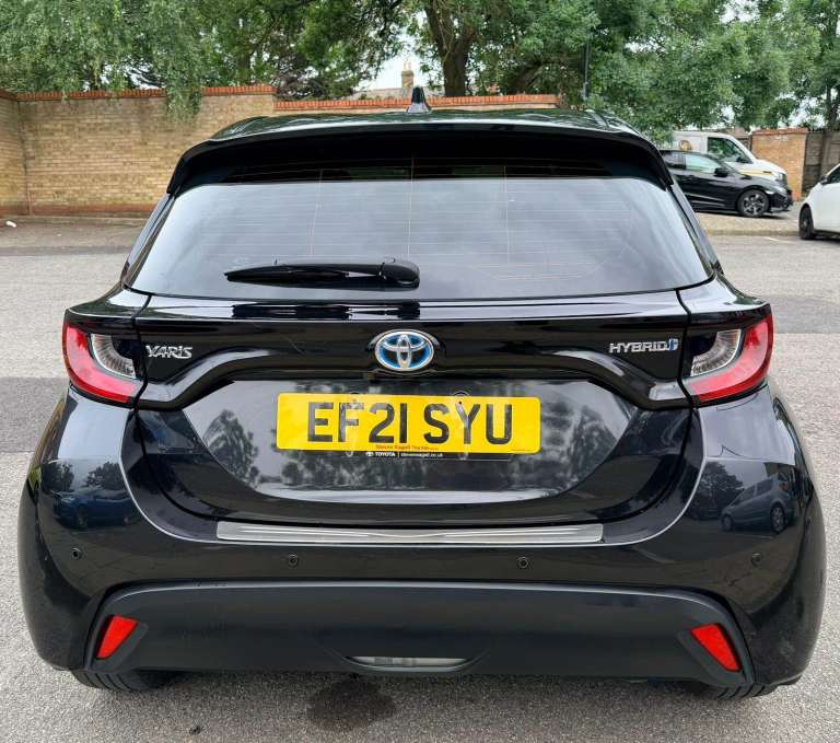 Toyota, YARIS, Hatchback, 2021, Other, 1490 (cc), 5 doors
