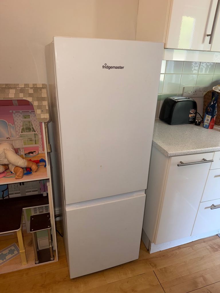Fridge freezer great working order 
