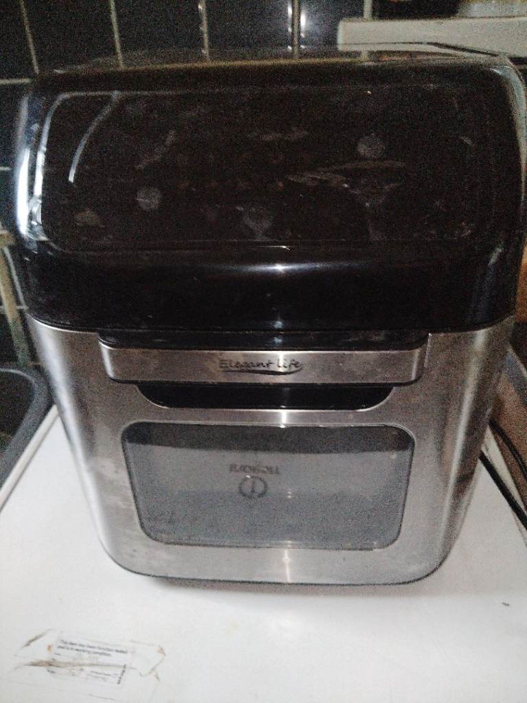 Air fryer 