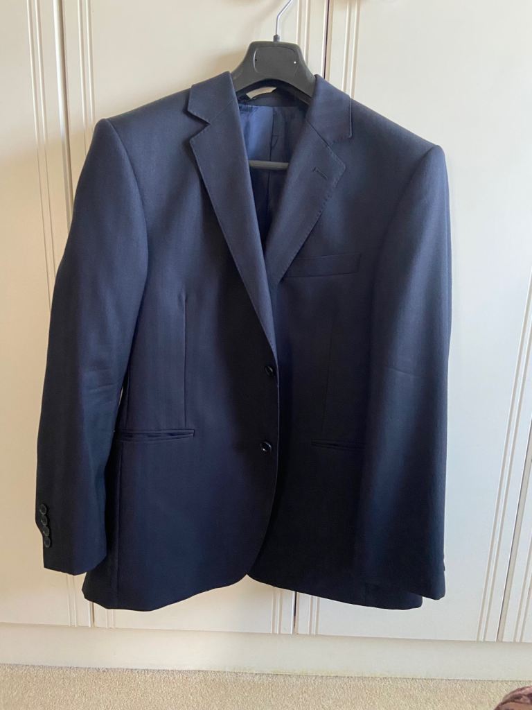 Austin Reed navy wool suit: jacket 42S, trousers 36S