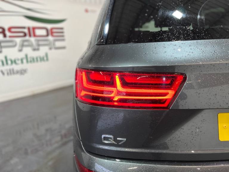 2017 Audi Q7 3.0 TDI V6 S line SUV 5dr Diesel Tiptronic quattro Euro 6 (s/s) (272 ps) ESTATE Dies...