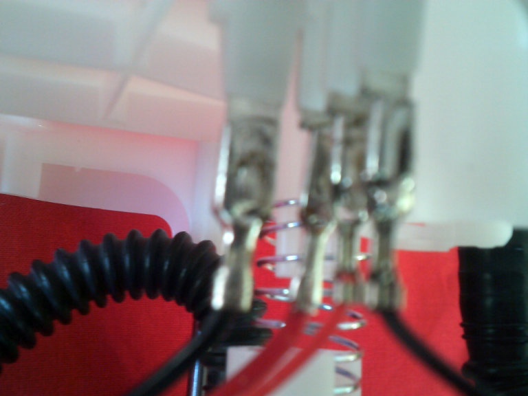 FUEL SENDER -RENAULT TRAFIC/OPAL VIVARO/NISSAN ETC - NEW IN BOX