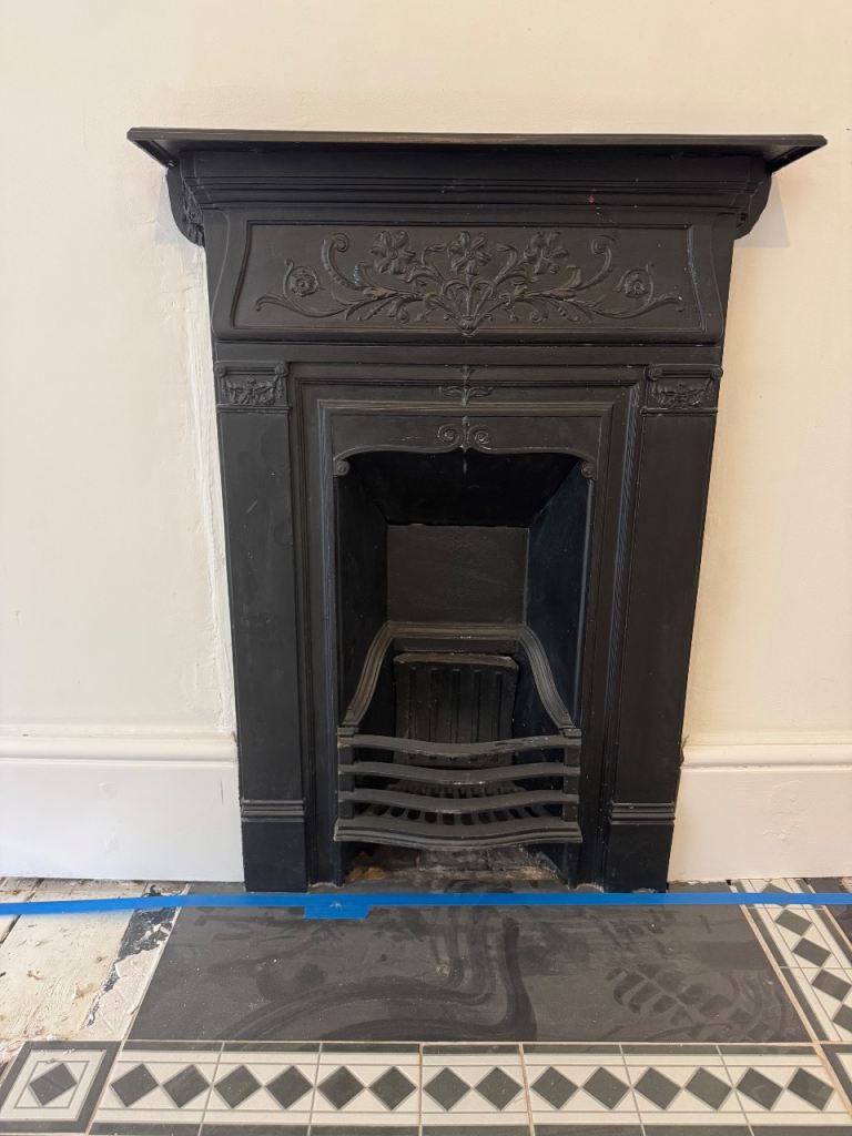 Cast Iron Fireplace with Grate 
