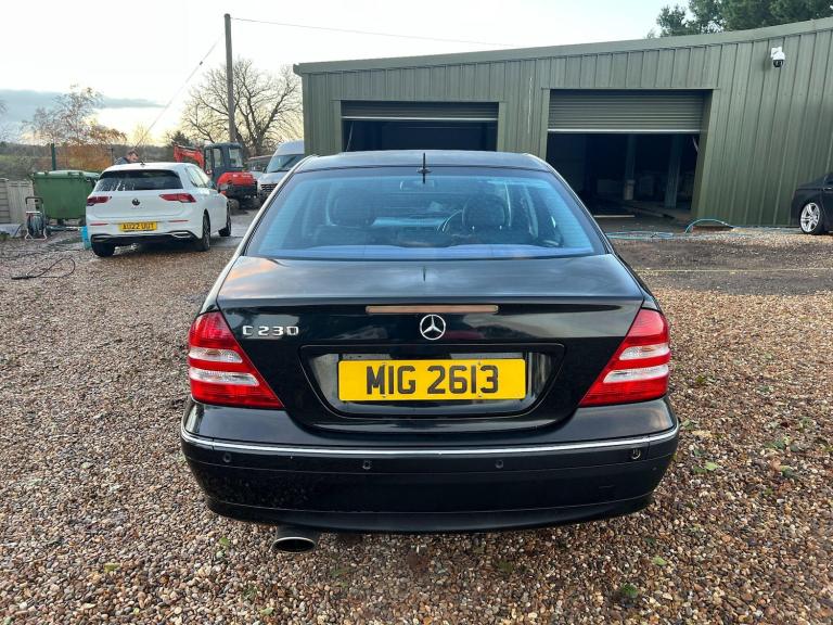 2006 Mercedes-Benz C Class 2.5 C230 Avantgarde SE 7G-Tronic 4dr SALOON Petrol Automatic