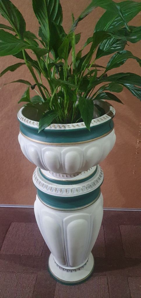 Jardiniere - Flower Pot on Stand