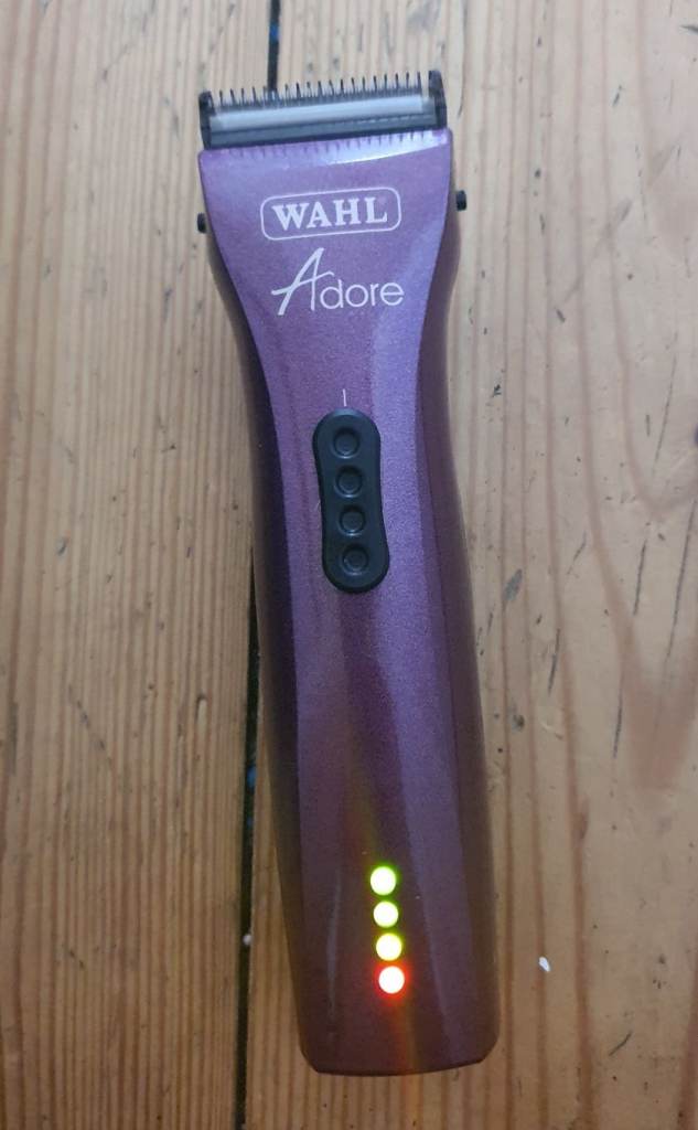 For sale is a Wahl Adore clipper/trimmer