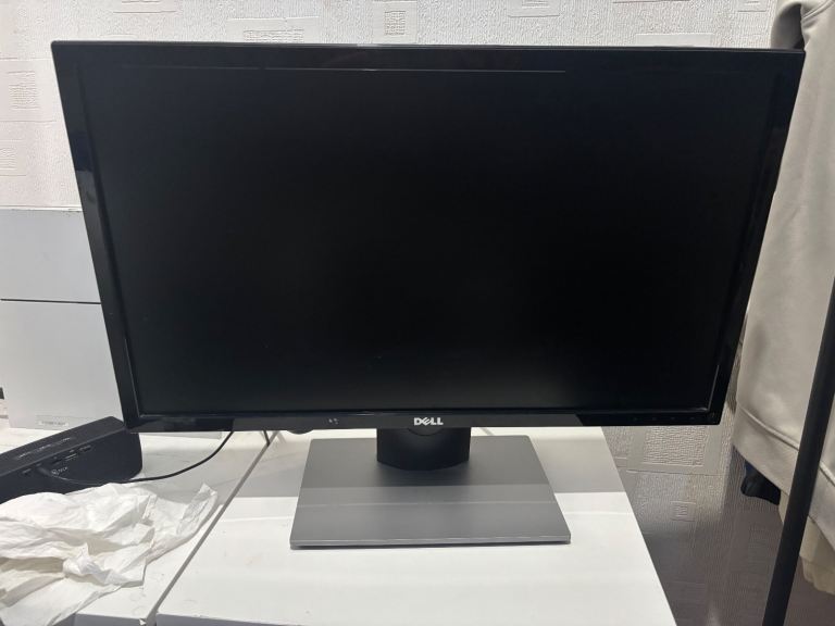 Dell 24 Gaming Monitor | SE2417HGX - 60cm(23.6")