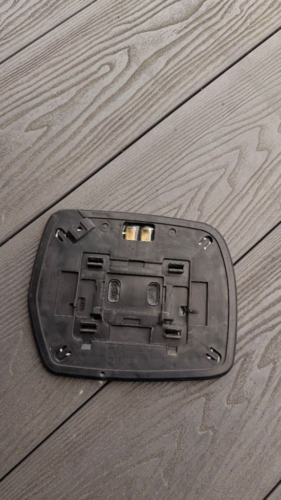 Subaru forester SJ 2013 passenger side mirror glass