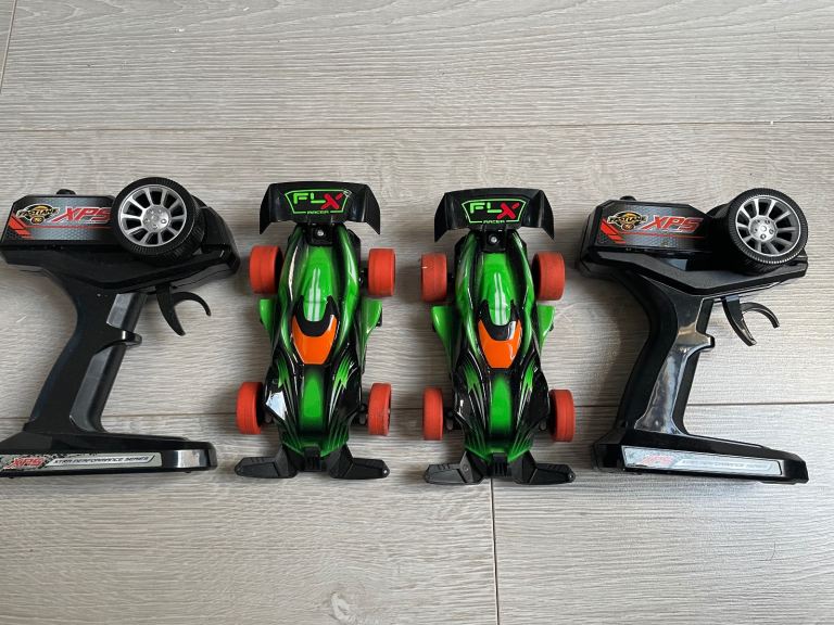 image for 2 Great Little Remote Controlled Cars