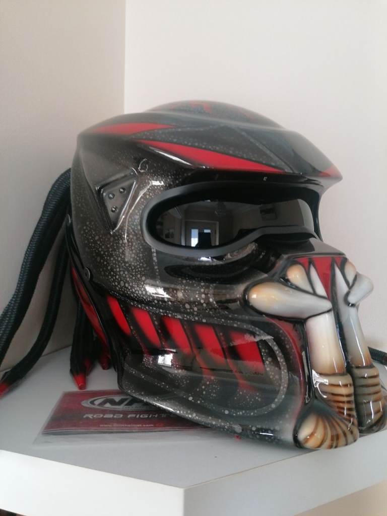 Motorcycle helmet 