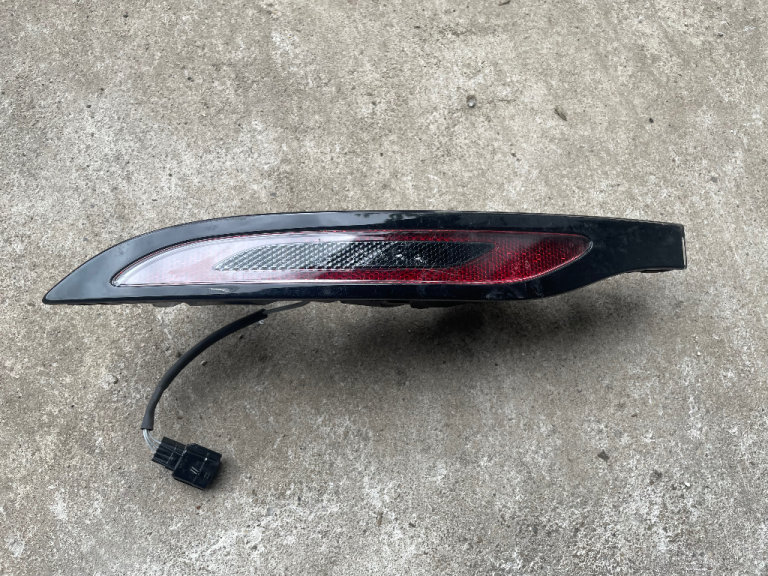 RANGE ROVER EVOQUE L551 REAR BUMPER LEFT FOG LIGHT LAMP (2019-2024)