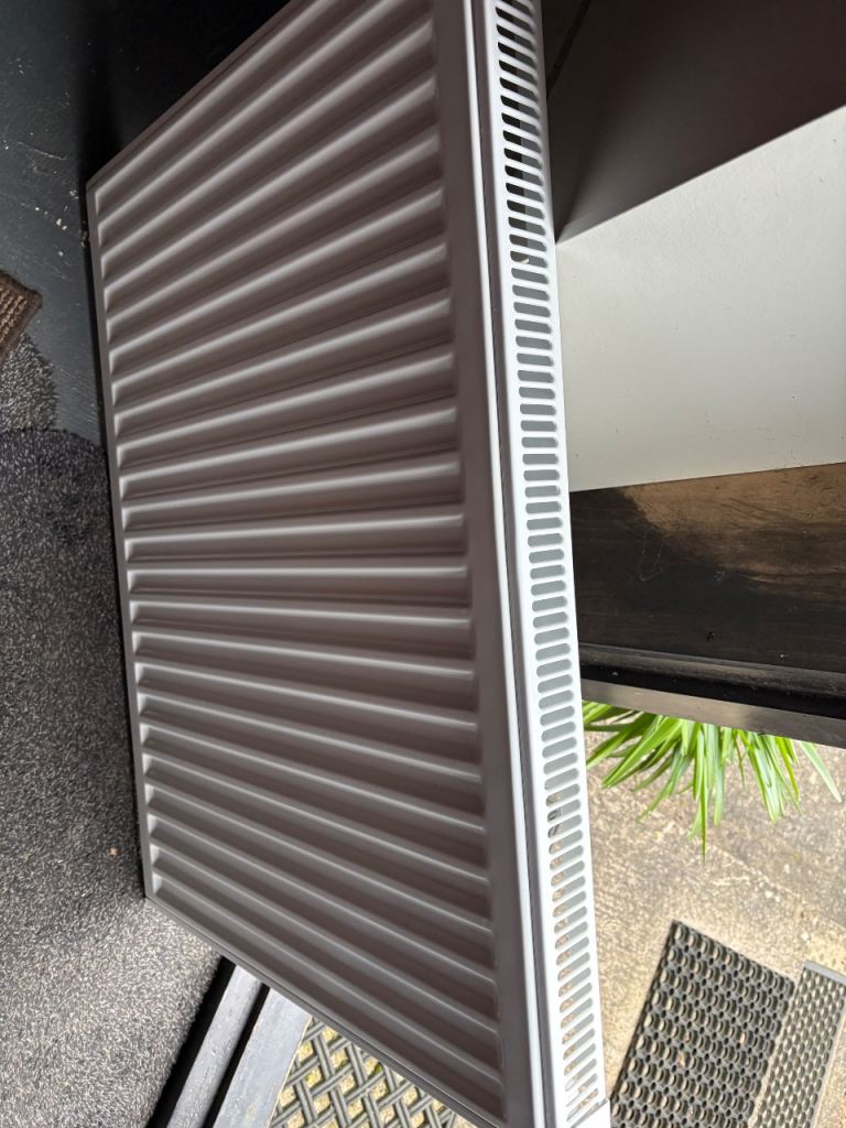 White radiator 80cmL, 60cmH, 6cmW