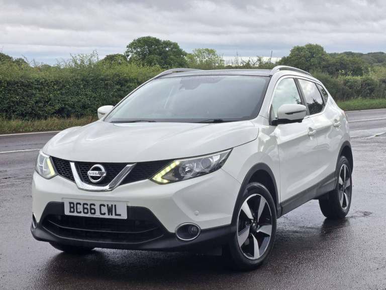 2016 Nissan Qashqai 1.5 Qashqai N-Connecta dCi 5dr SUV Diesel Manual