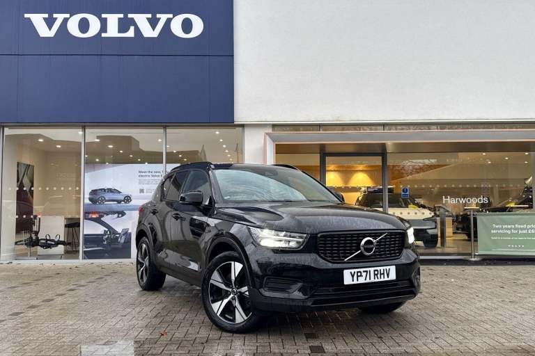  Volvo XC40 1.5h T4 Recharge 10.7kWh R-Design SUV 5dr Petrol Plug-in Hybrid Auto Euro 6 Petrol/El...