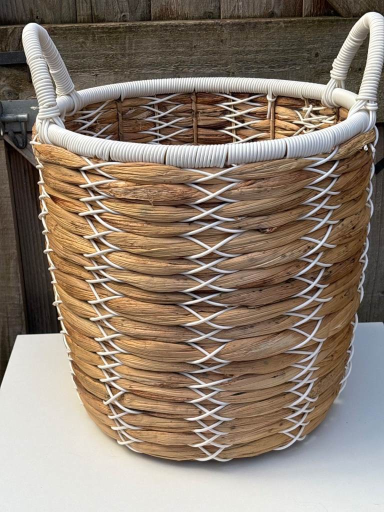 JOHN LEWIS HAND CRAFTED WATER HYACINTH STORAGE BASKET WITH HANDLES (NOT PERFECT)