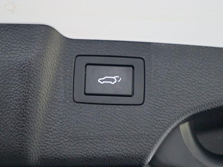 2017 Hyundai Santa Fe 2.2 Endurance Edition Blue Drive CRDi 4wd 5DR 4x4 Diesel 4x4 Diesel Automatic