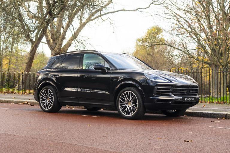 2022 Porsche Cayenne 3.0 V6 E-Hybrid 17.9kWh Platinum Edition TiptronicS 4WD Euro 6 (s/s) 5dr (3 ...