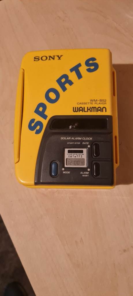 Sony sport walkman tape player and headphones 