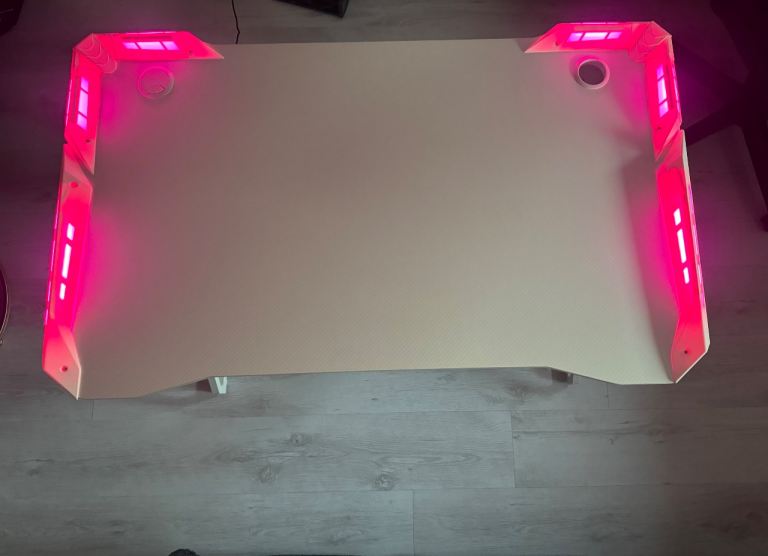 White Gaming Desk with LED Lights – 100x60cm – Excellent Condition