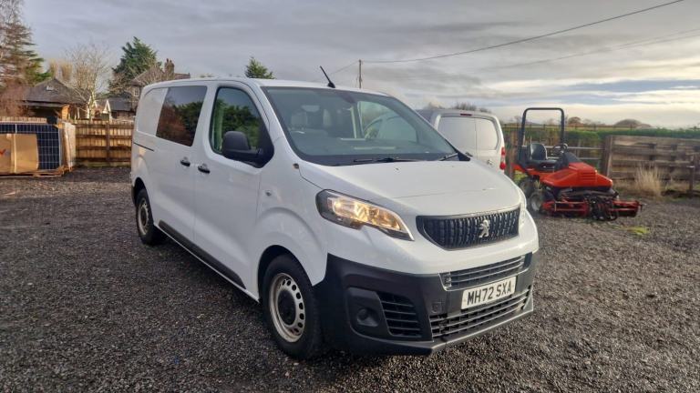 PEUGEOT EXPERT 1200 PROFESSIONAL PREMIUM CREWVAN / COMBI 2023 72 @ £13450.00+VAT