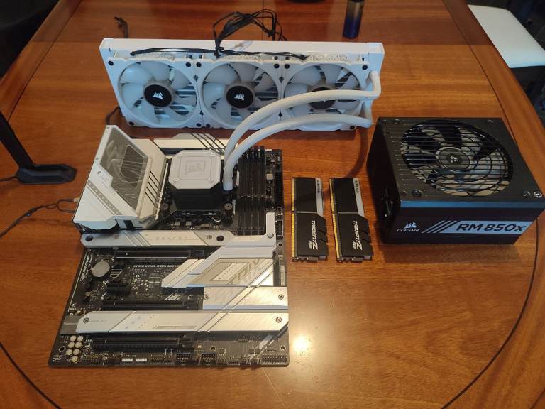 Intel core i7-12700KF CPU/Asus ROG Strix Z790-A Gaming motherboard and more.......