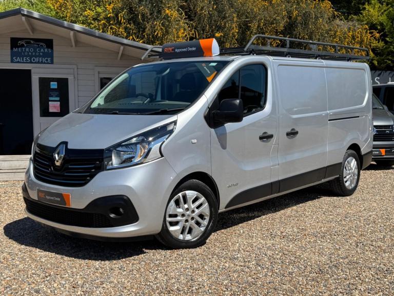 2016 Renault Trafic LL29 ENERGY dCi 125 Sport Nav Van PANEL VAN DIESEL Manual