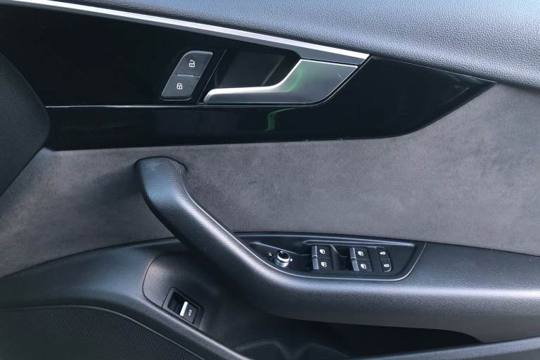 2019 Audi A4 35 TFSI Black Edition 5dr S Tronic Estate PETROL Automatic