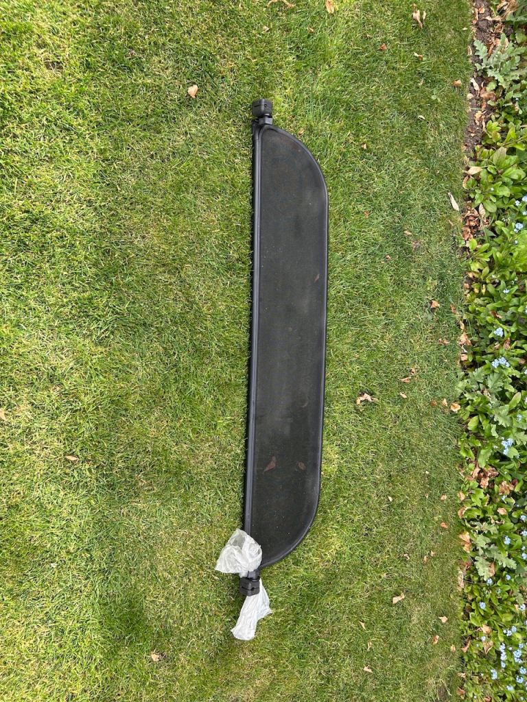 MG TF Wind Deflector & Fittings.
