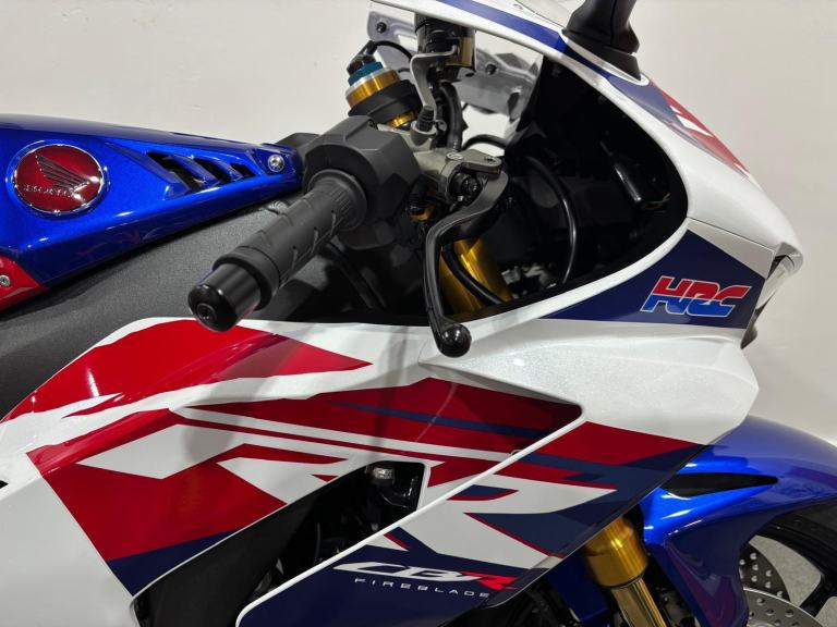 2025 Honda Fireblade CBR1000RRR SP, 30th Anniversary #1703, Warranty until 09/31