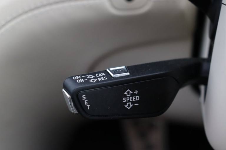 2019 19 BENTLEY BENTAYGA 4.0 V8 SUV 5DR PETROL AUTO 4WD EURO 6 (S/S) (550 PS)