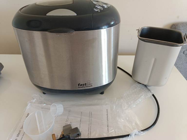 Morphy Richards Fastbake Breadmaker
