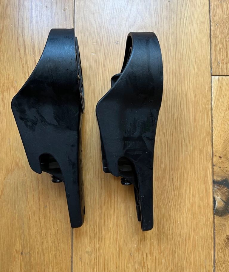 Carrycot adaptors for bugaboo bee5