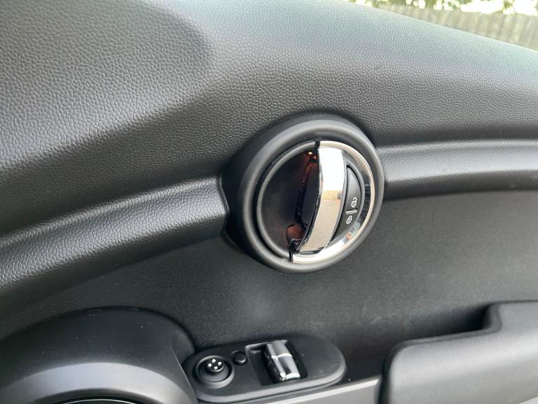 2014 MINI Hatch 1.5 Cooper D 3dr HATCHBACK Diesel Manual