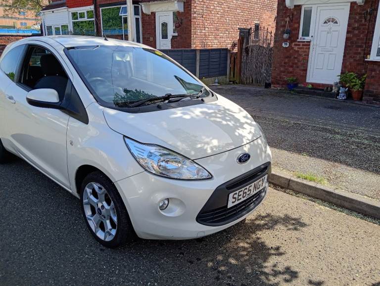 Ford, KA, Hatchback, 2015, Manual, 1242 (cc), 3 doors