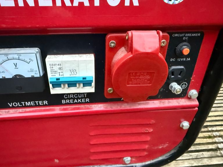 Mil petrol generator