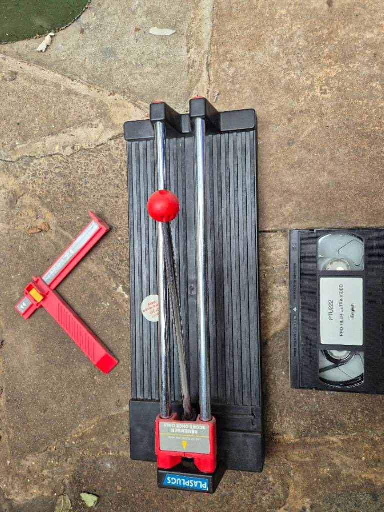 Large tile cutter
