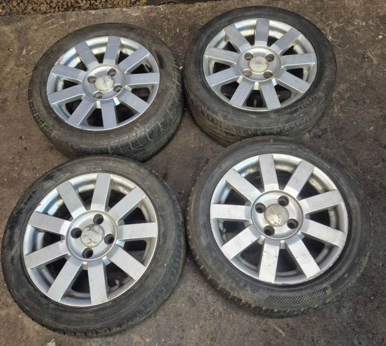 Ford/Peugeot alloy wheels 