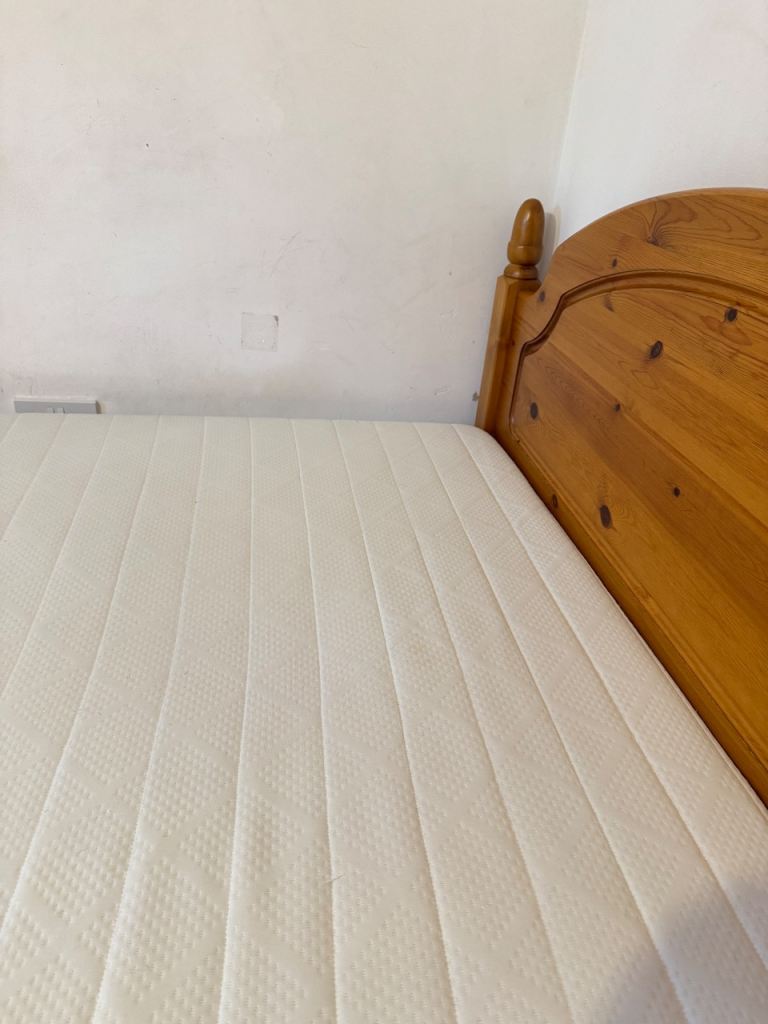     Ultimate Ortho Reflex Double Mattress – Very Good Condition
